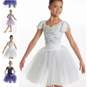 Weissman Elegant White Lace Dress comes with matching barrette